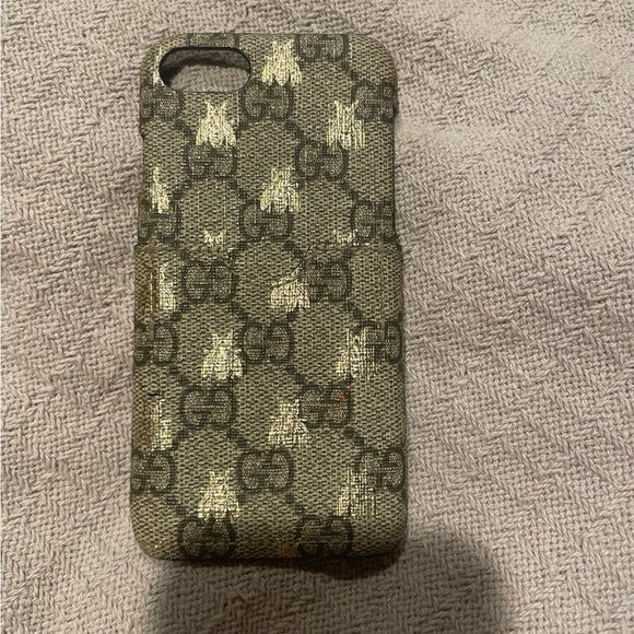 Authentic Gucci iPhone 7/8 case - Picture 1 of 5